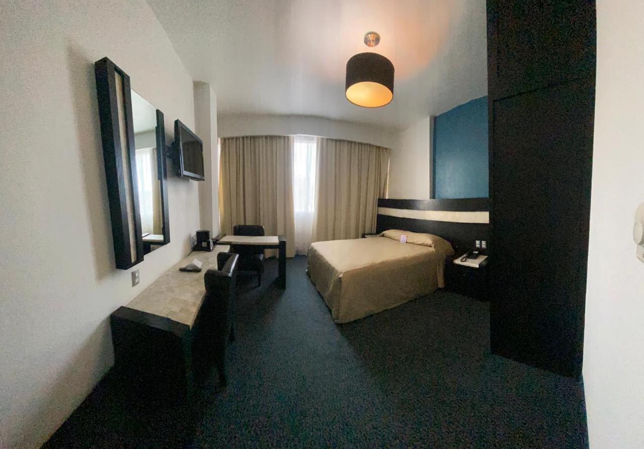 Hotel Real Rex レオン エクステリア 写真